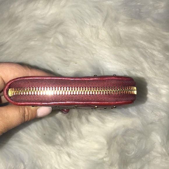 AUTHENTIC PRADE LONG GOLD TONED ZIP WALLET - Picture 3 of 15